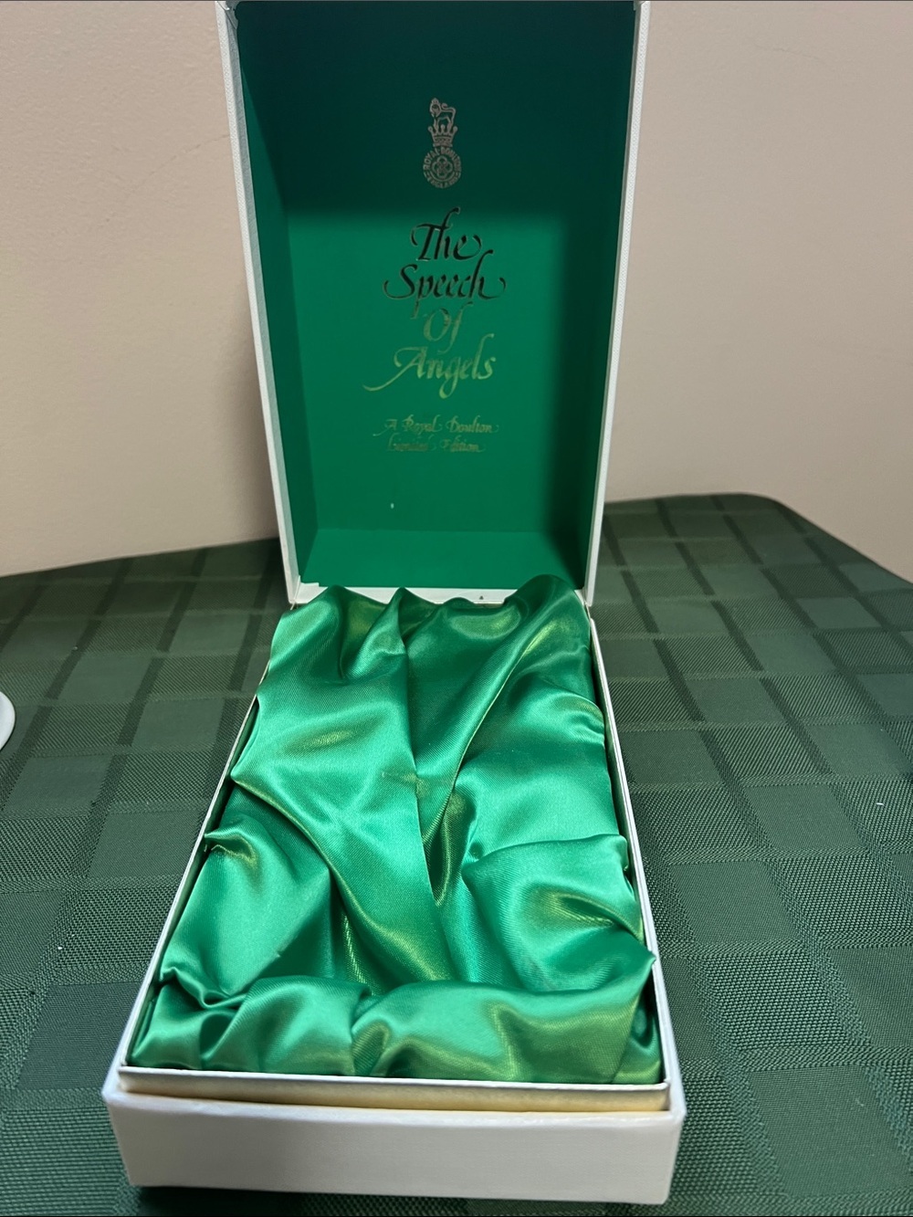 Royal Doulton limited edition Speech of Angels - JOY - Picture 3 of 16